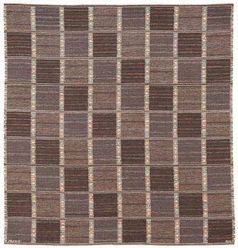 CARPET. "Falurutan mörk". Flat weave (rölakan). 247 x 231 cm. Signed AB MMF BN.