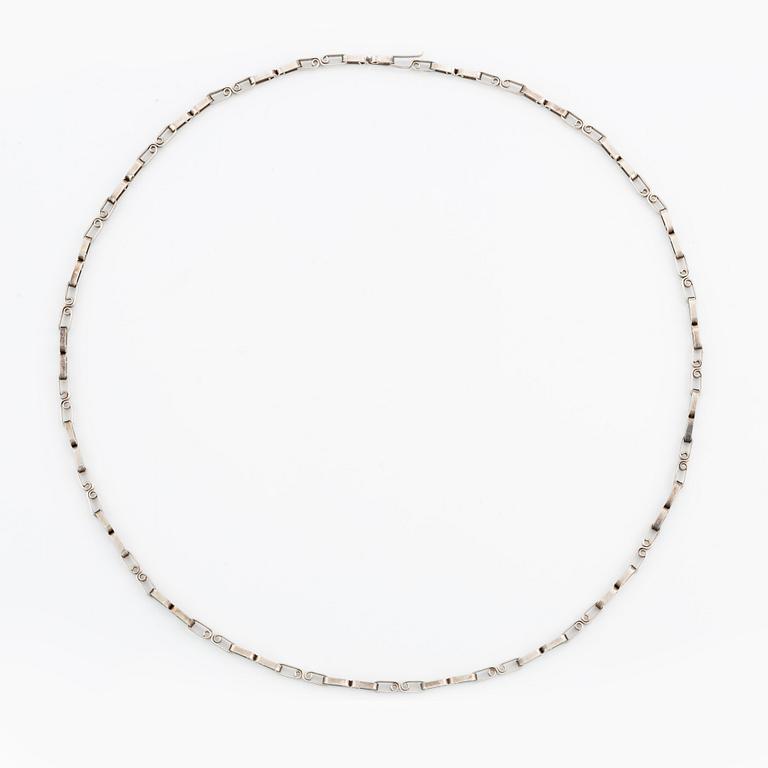 Theresia Hvorslev, necklace, sterling silver.