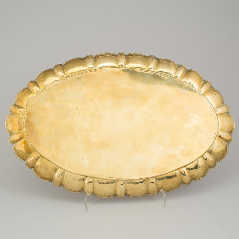 LARS HOLMSTRÖM, ett par brickor, mässing, Firma Lars Holmström, Arvika, 1900-talets mitt.