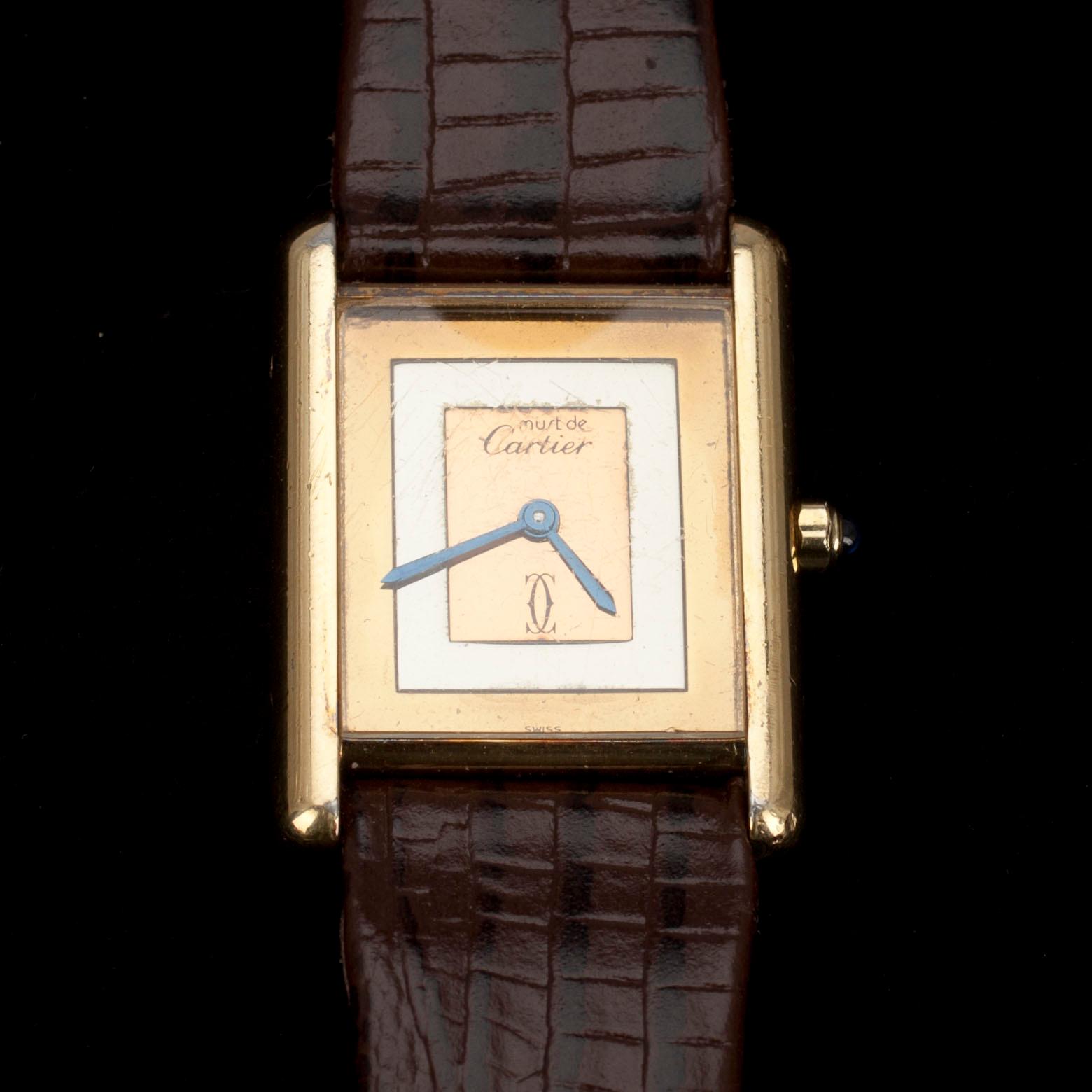 DAMARMBANDSUR, Cartier Tank, kullattua hopeaa. 1900-luvun loppupuoli.