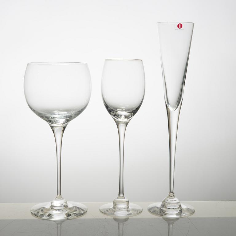 Heikki Orvola, a 111 pieces glass service, "Aurora", Nuutajärvi Notsjö, Arabia and Iittala, late 20th century.