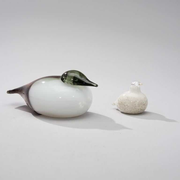 FIGURINER, 2 st, glas, signerade O. Toikka Nuutajärvi.