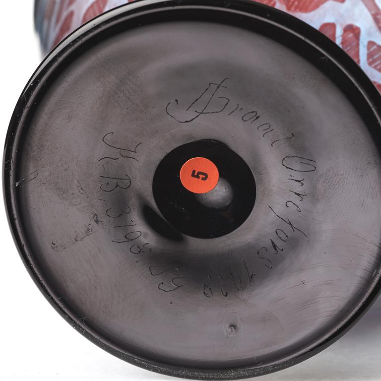 Simon Gate, & Knut Bergqvist, a graal vase, Orrefors 1928, nr 3198.