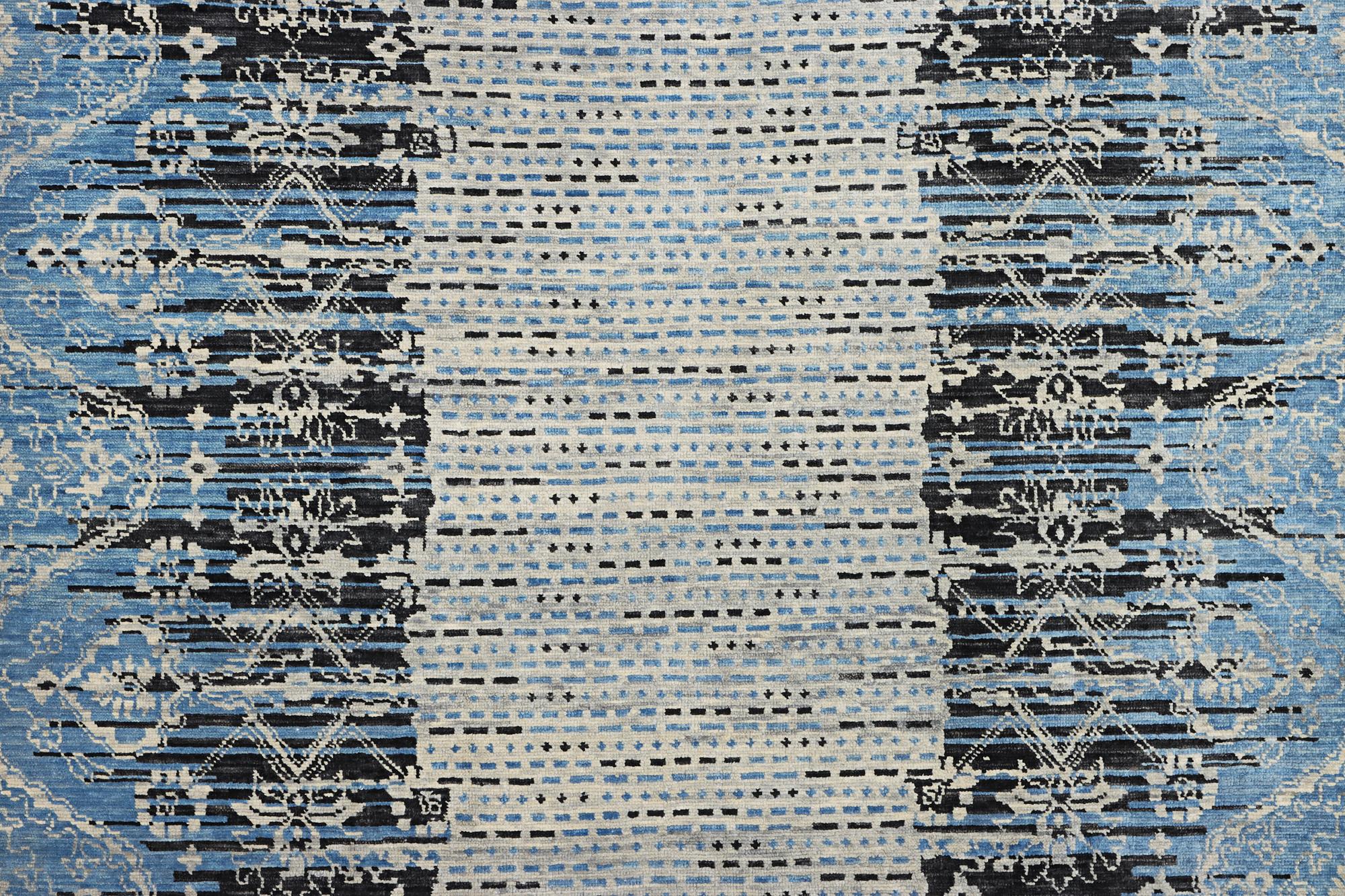 An oriental carpet, c. 302 x 244 cm.