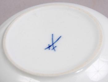 LOCKASK samt FAT, Meissen, porslin.