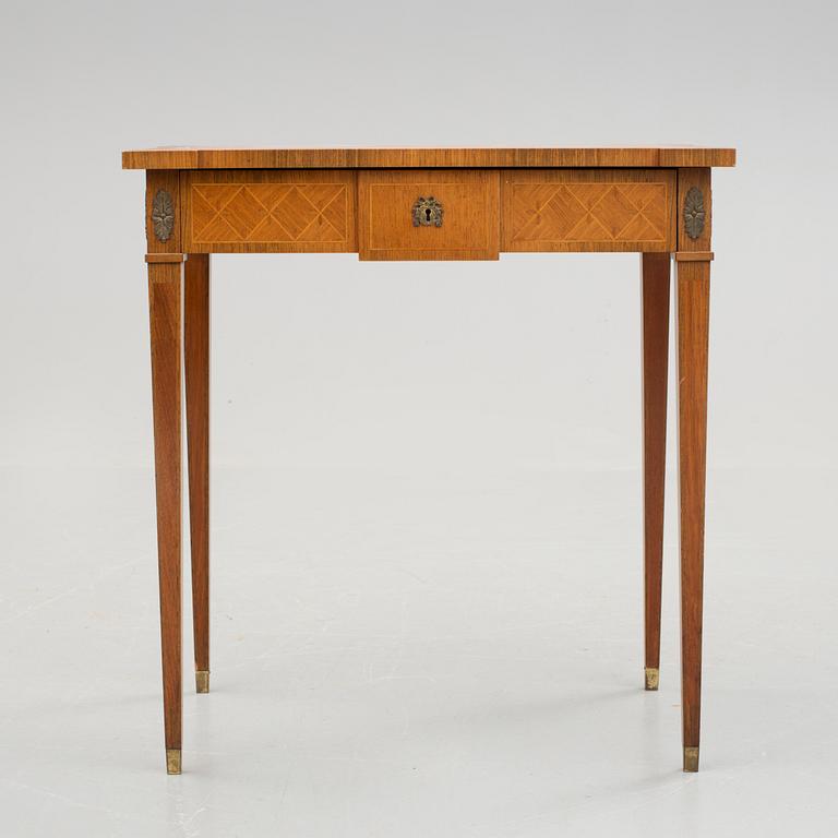 SYBORD, gustaviansk stil, 1900-talets första hälft.