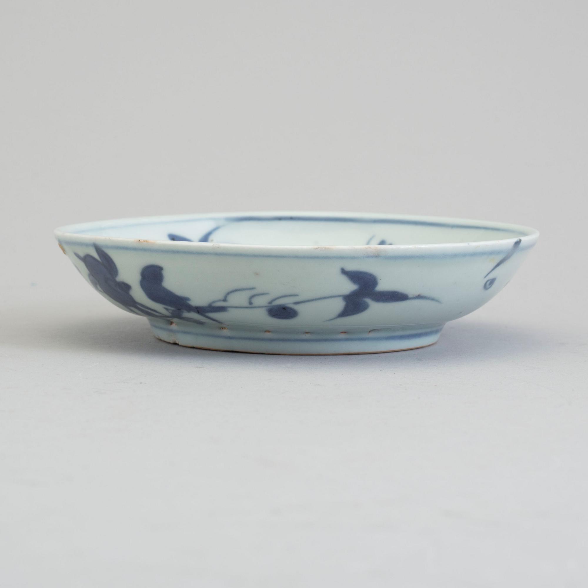 A blue and white dish, Ming dynasty (1368-1644).