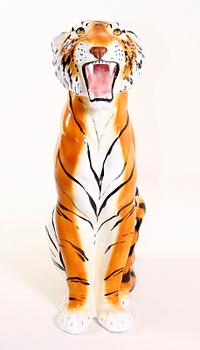 STATYETT, konstmassa, sent 1900-tal.