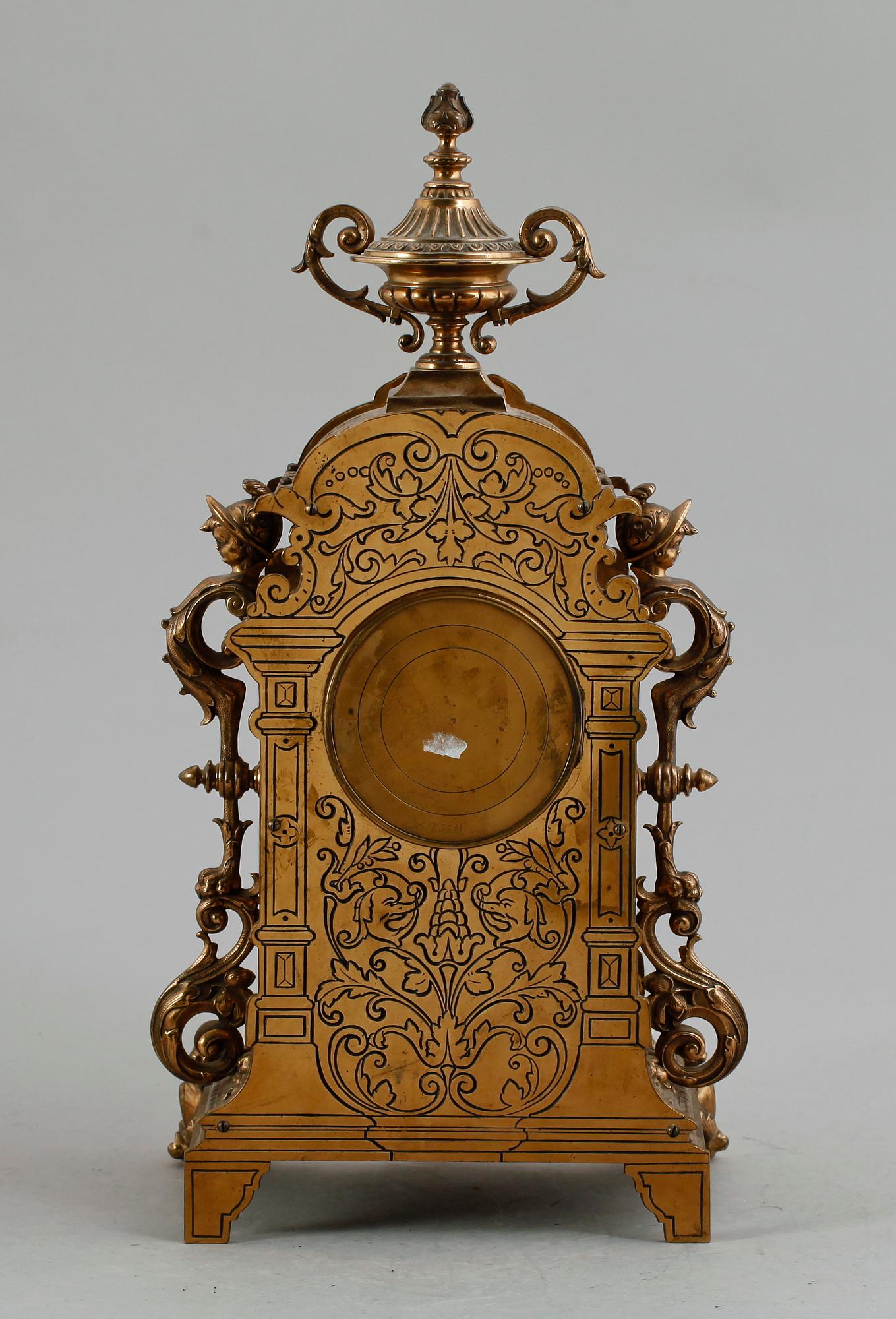 BORDSPENDYL, mässing, renässansstil, 1900-tal.