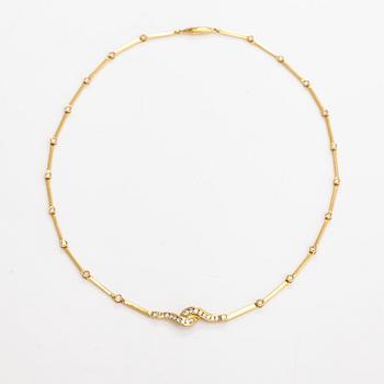 An 18K gold necklace with dimaonds ca. 1.12 ct in total.