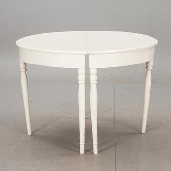 HALVMÅNEBORD, 2 st, 1800-tal.