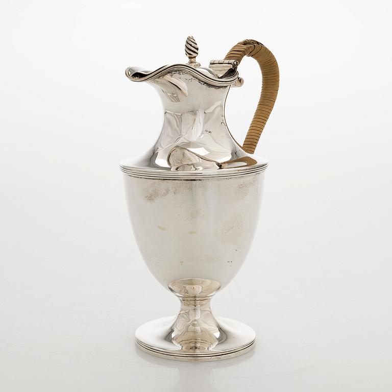 Kannu, sterlinghopeaa, Lontoo 1928.