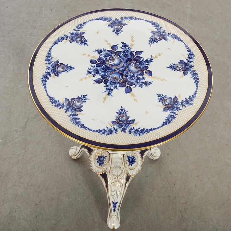 Bord, Louis XV-stil, Plaue von Schierholz, Tyskland, 1900-talets mitt porslin.