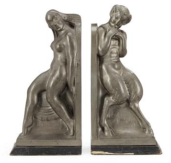 504. A pair of Axel Gute pewter bookends, Sweden 1919.