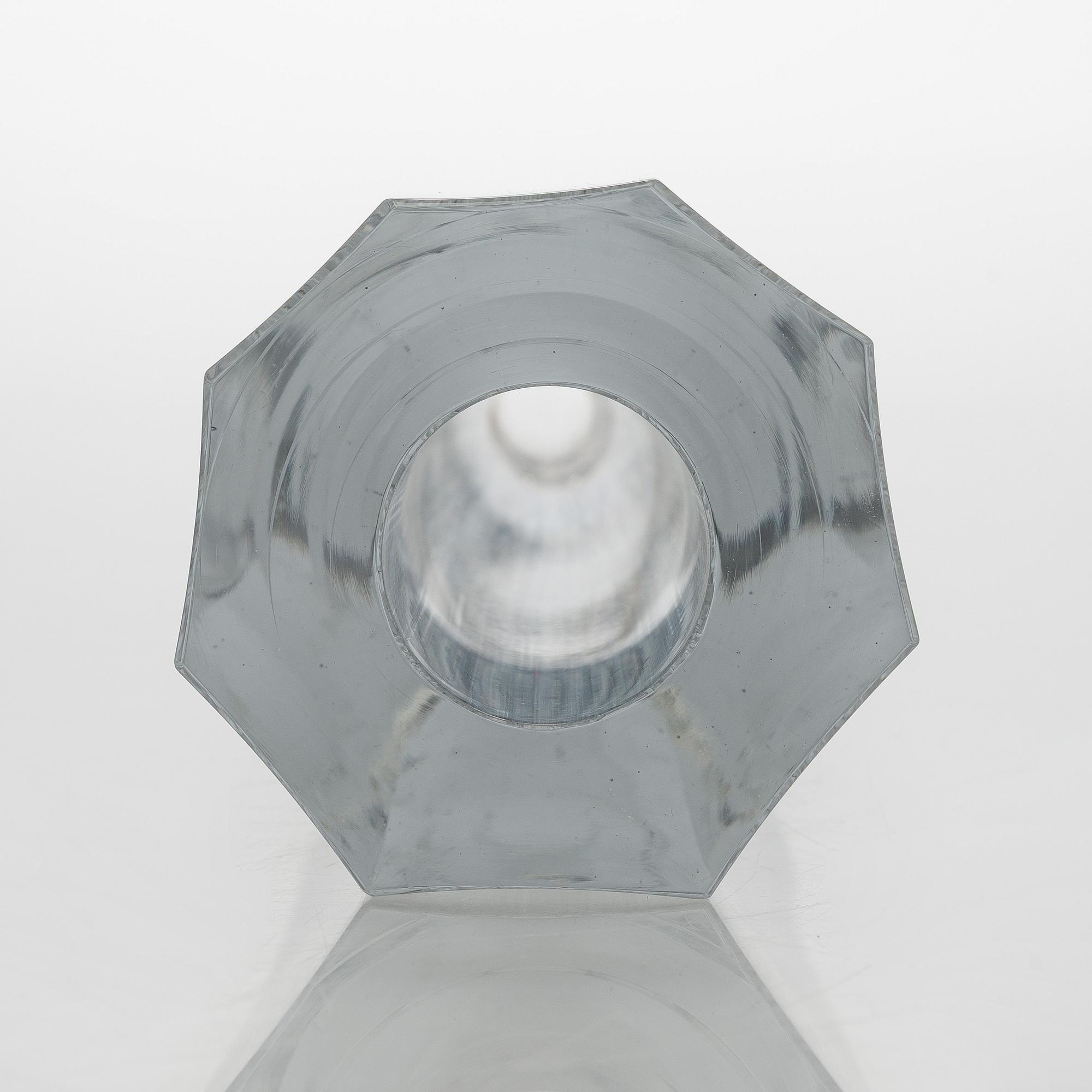 Aimo Okkolin, vase / art glass, signed Aimo Okkolin Riihimäen Lasi Oy.