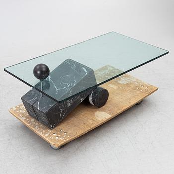 A coffee table, late 20th century.