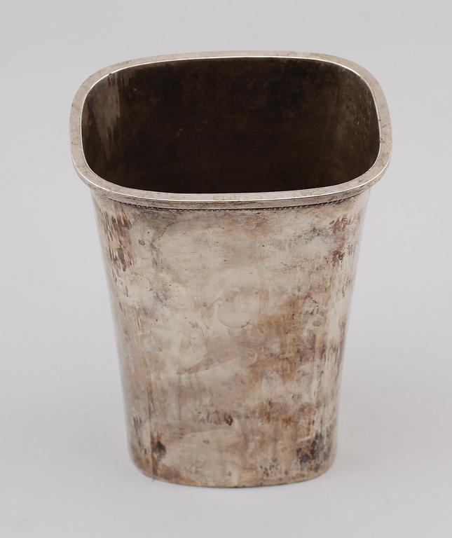 BÄGARE, silver, Eric Löfman, MGAB, Uppsala 1972. Vikt ca 498 g.