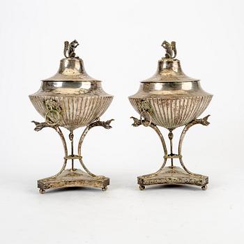 A Swedish 19th century set of two silver suger bowls mark of M Fryberg Jönköping 1816, total weight 922 grams.