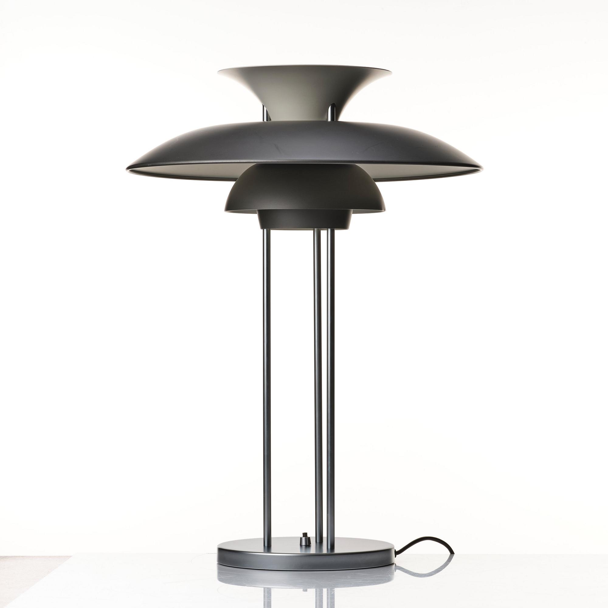 Poul Henningsen, a pair of table lamps, "PH-5", Louis Poulsen, Denmark.