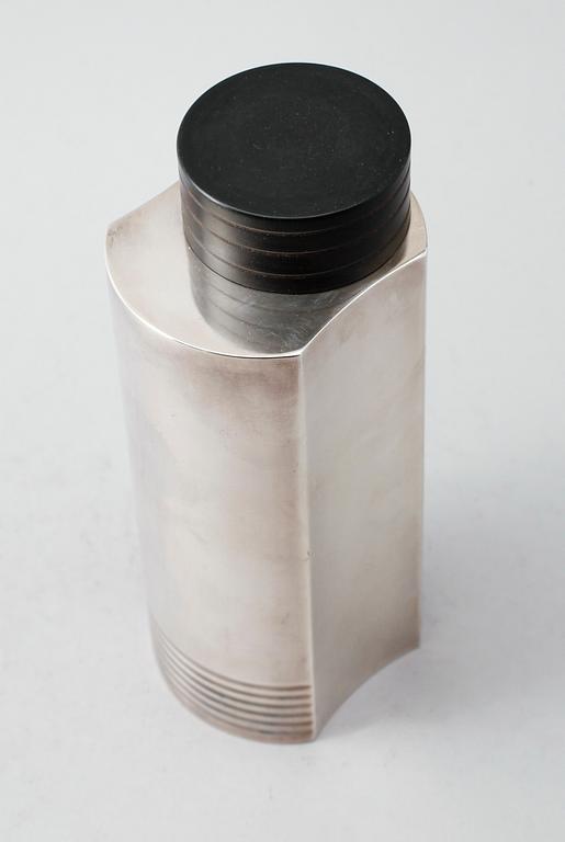 SHAKER, nysilver, Folke Ahrström, GAB, Stockholm, 1900-talets första hälft.