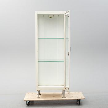 A mid 20th century display cabinet.