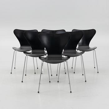 Arne Jacobsen, a set of six model 'Seven' chairs, Fritz Hansen, Denmark 2018.
