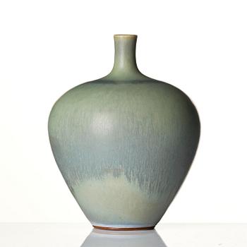 Berndt Friberg, a stoneware vase, Gustavsberg Studio, Sweden 1974.