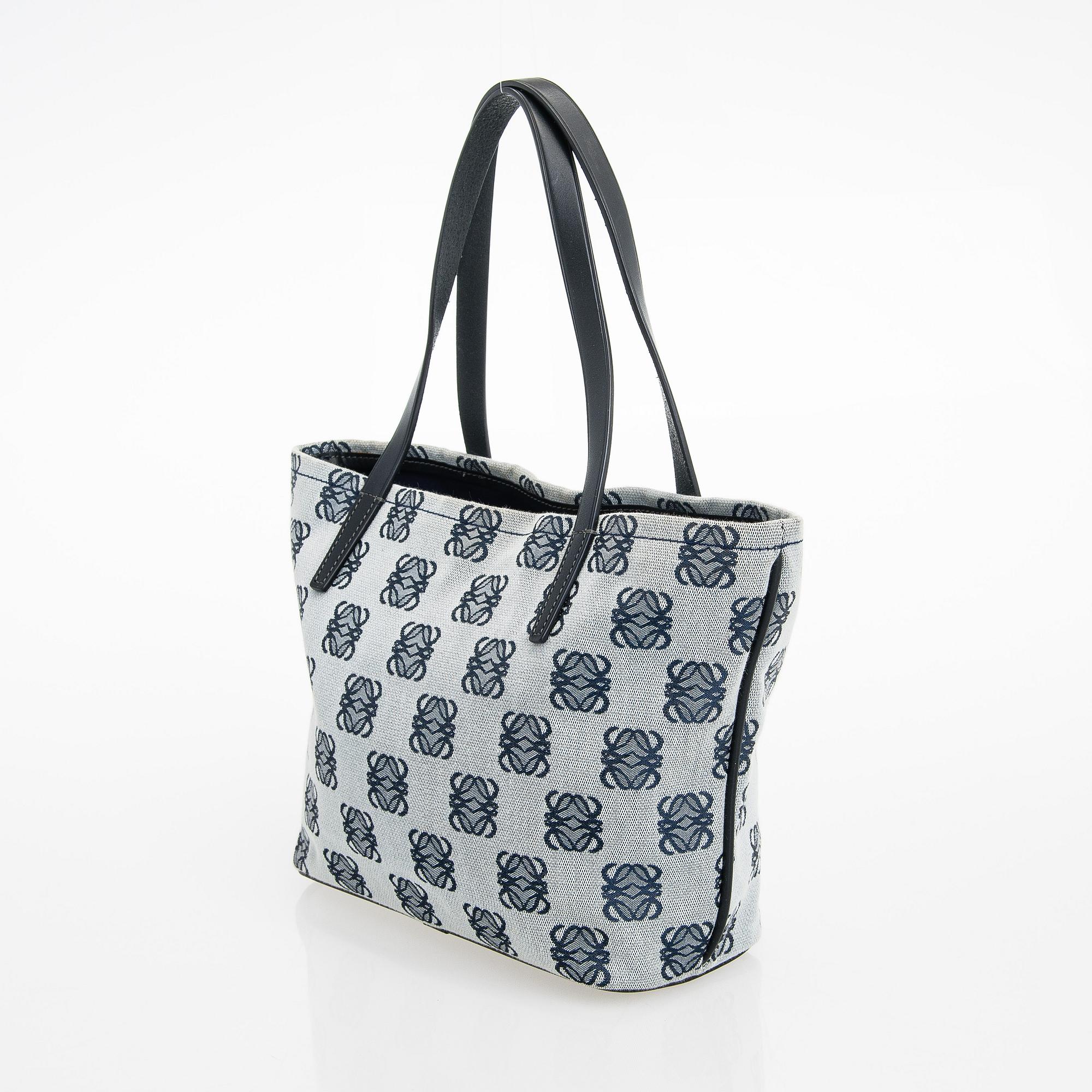 Loewe, väska.