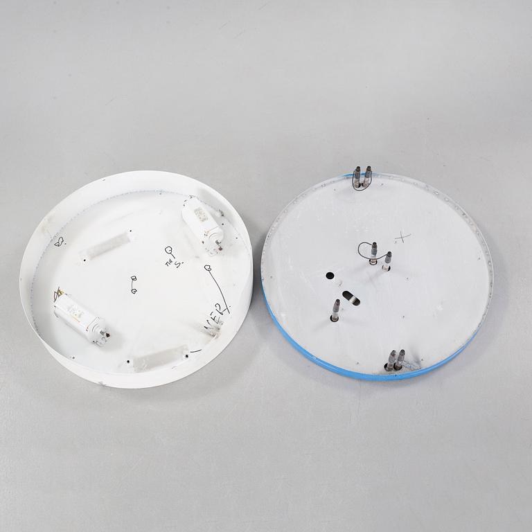 A sign with electrical function, from the second half of the 20th century.