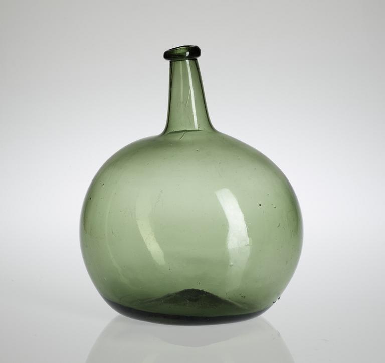 A green 18th/19th century bottle.