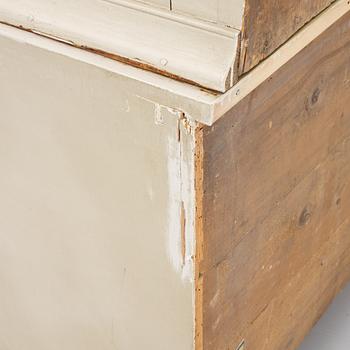 Cabinet, 18th and 19th century.