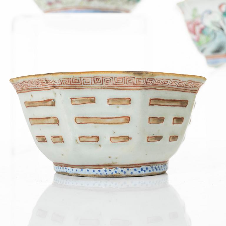 Skålar, sju stycken, porslin, Kina, sen Qingdynasti/omkring 1900.