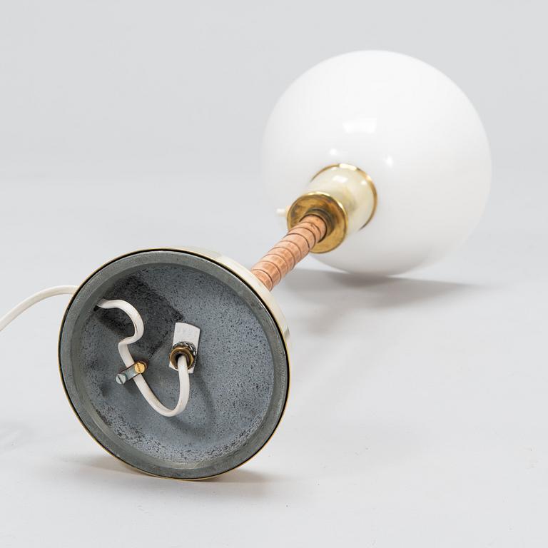 Lisa Johansson-Pape, pöytävalaisin, "Senator", Orno. Muotoiltu 1947.