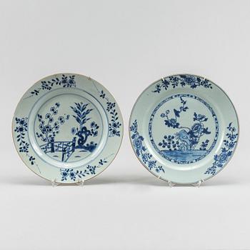 Fat, två stycken, kompaniporslin. Qingdynastin, Qianlong (1736-95).