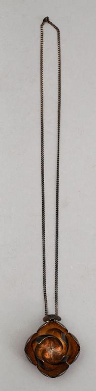 COLLIER MED HÄNGE, silver, Peter von Post, Stockholm 1971. Vikt ca 39 g.