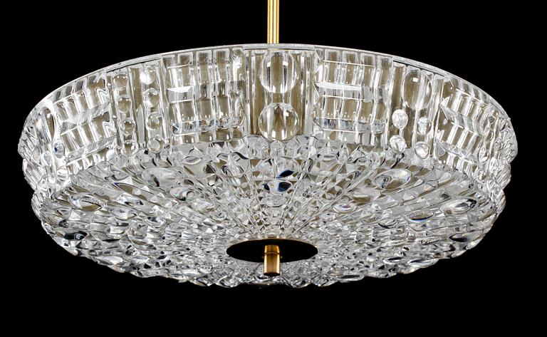 TAKLAMPA, troligen, Orrefors, 1900-talets andra hälft. Höjd 47 cm.