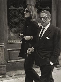 158. Ron Galella, "Jacqueline Kennedy and Aristotle Onassis at P.J. Clarke’s Restaurant, New York", 1971.