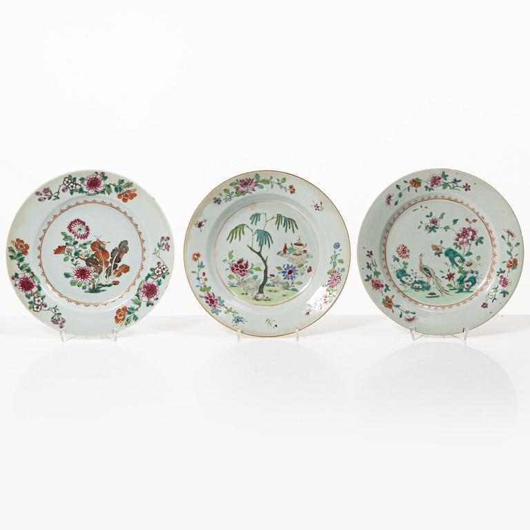 Twelve Famille Rose export porcelain plates, China, yongzheng (1722-35) & Qianlong (1736-95).