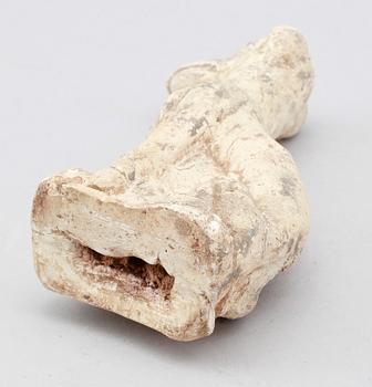 FIGUR, lergods, Kina, Sex Dynastier/Tang-stil.