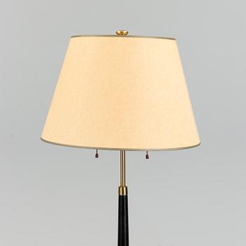 A mid 20th century floor lamp.