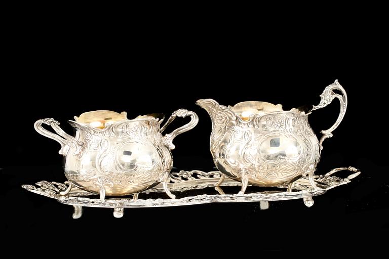 BRICKA, SOCKERSKÅL och GRÄDDKANNA, silver, GEWE, Malmö, 1960 och 70-tal, vikt ca 380g.