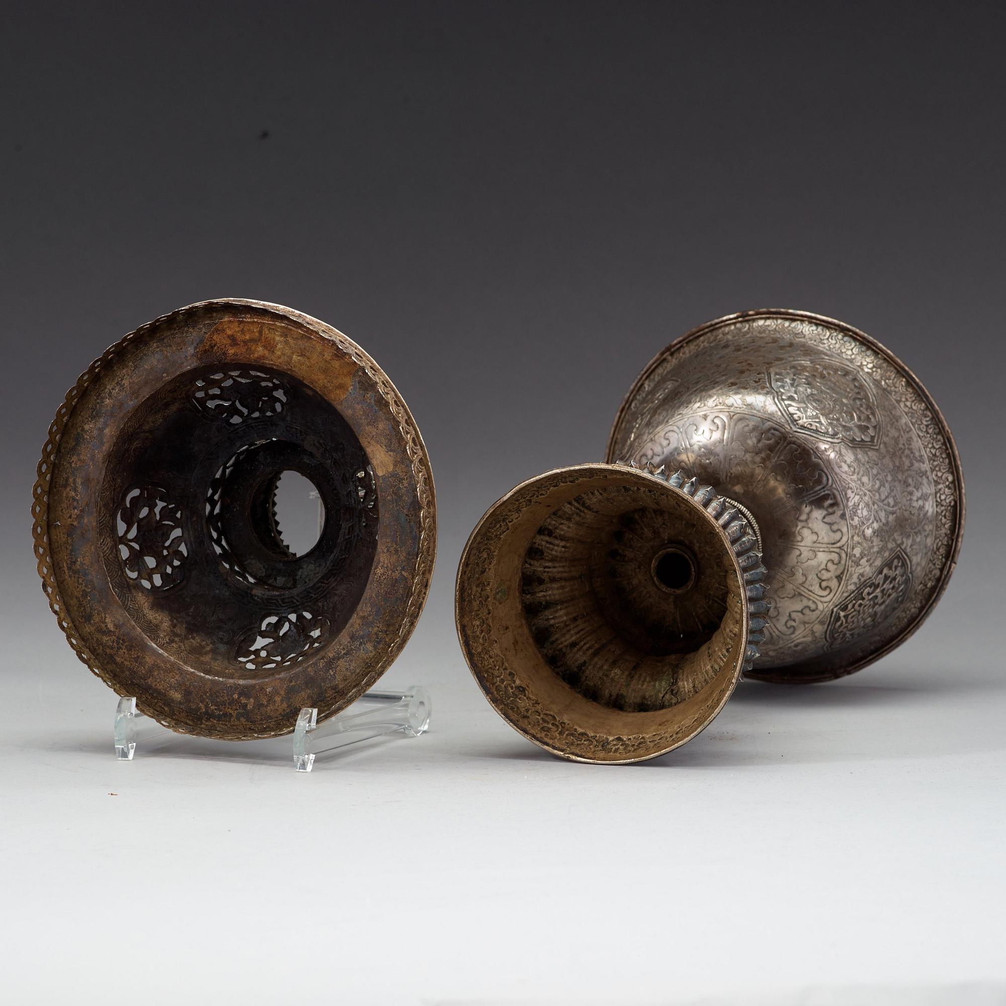 LAMPA med LOCK, silver. Tibet, 1800-tal.