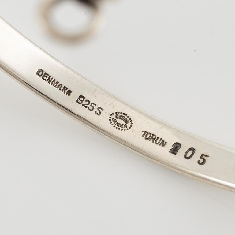 Vivianna Torun Bülow-Hübe, a bracelet with pendant, sterling silver and smoky quartz, for Georg Jensen.