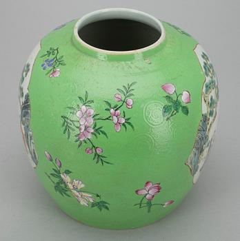 BOJAN, porslin, Qianlong-stil, Kina 1800-talets början.