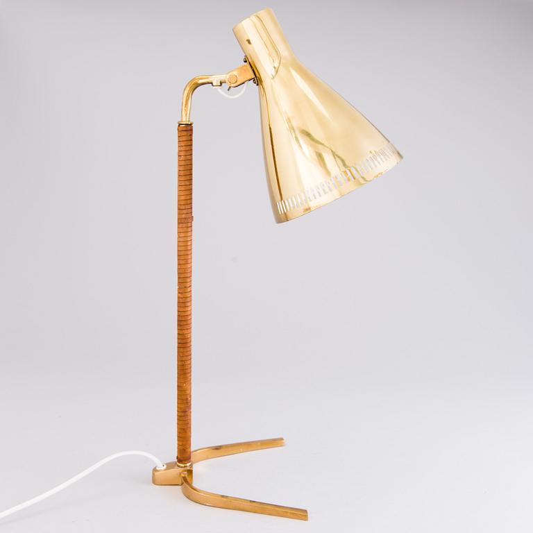 PAAVO TYNELL, A mid-20th century table lamp '9224' for Idman, Finland.