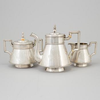 A Russian 19th century parcel-gilt silver coffee set, 3 pices, unidentified makers mark, St. Petersburg 1880.