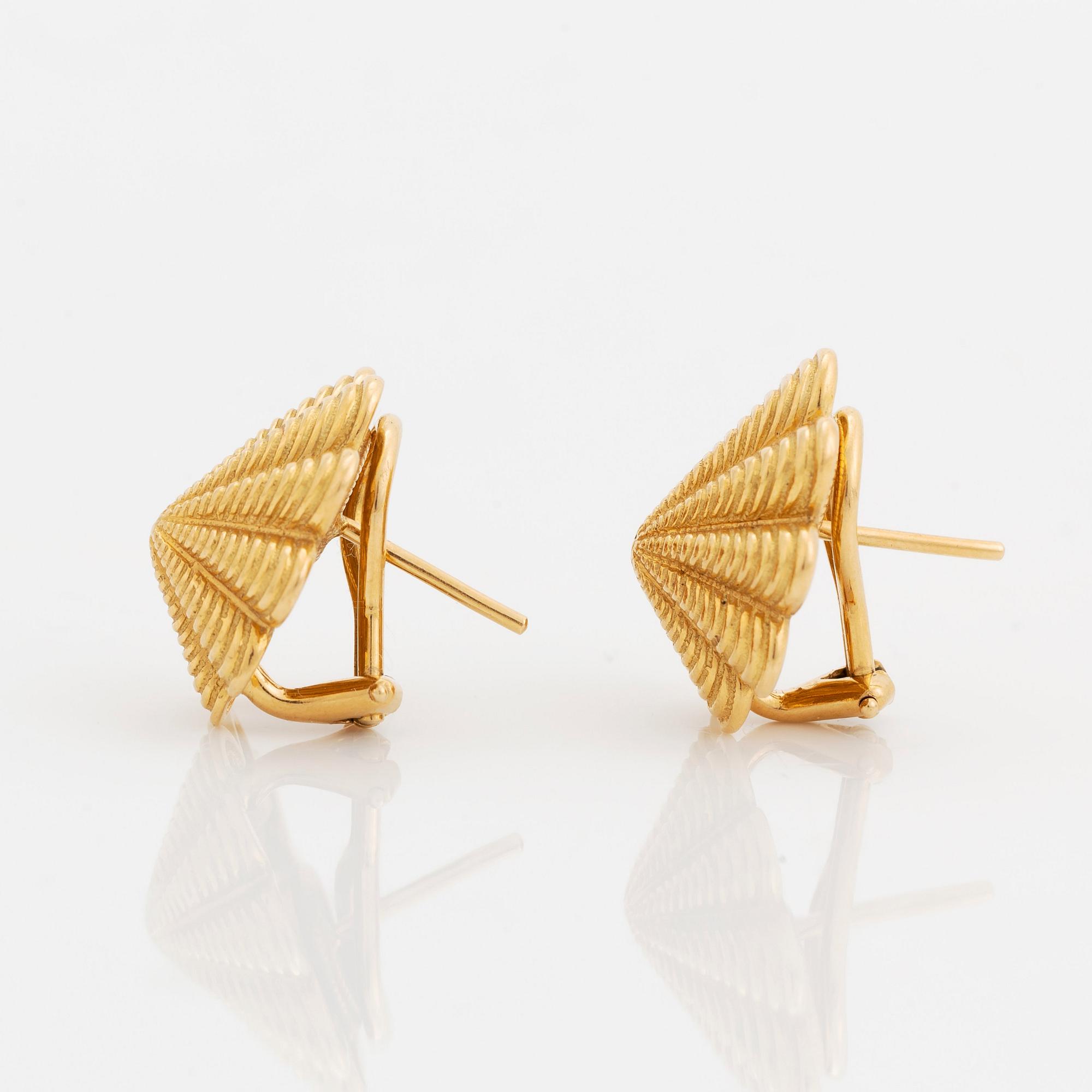 A pair of 18K gold Tiffany & Co earrings design Schlumberger.