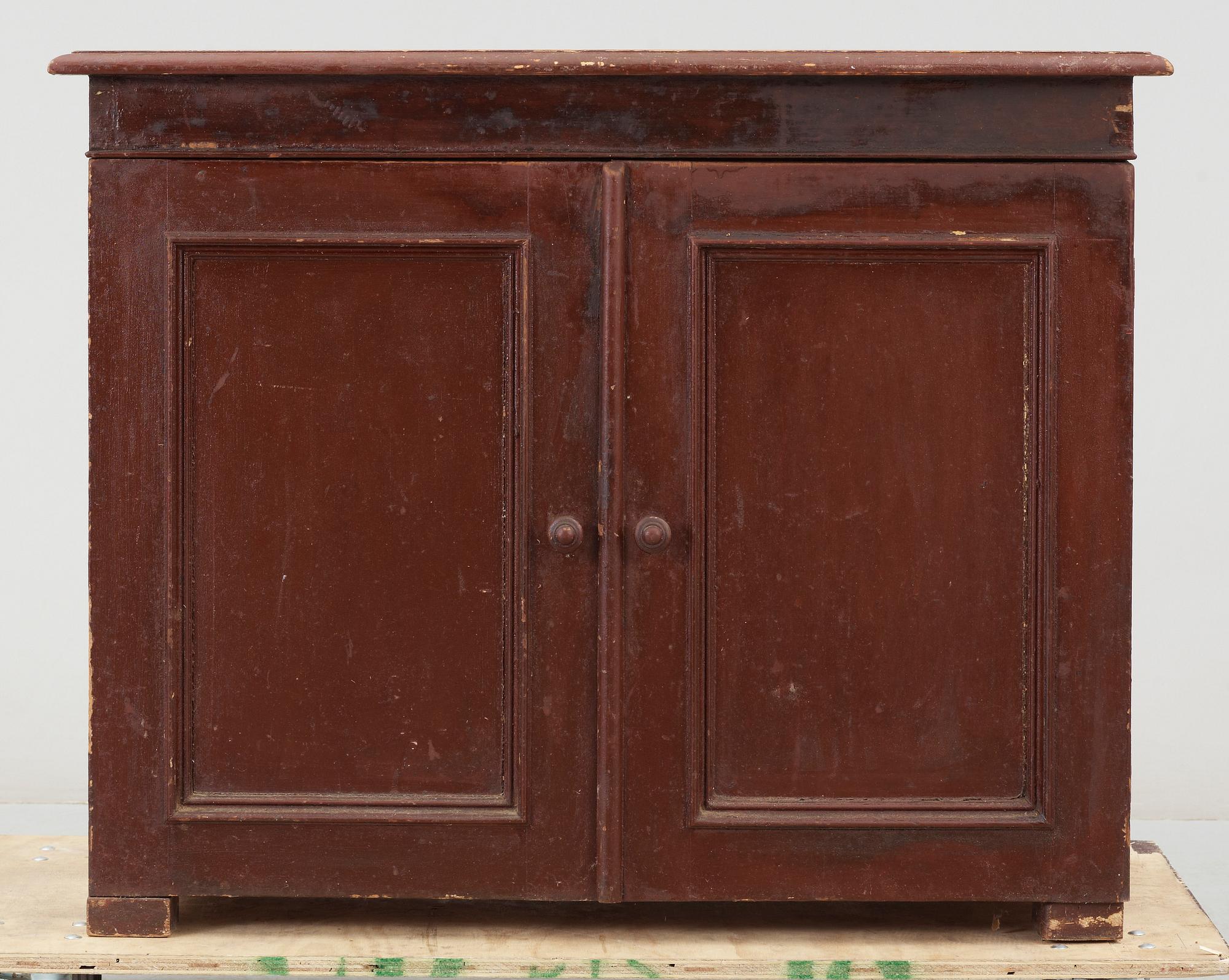 DISKBÄNKSKÅP, 1900-talets början.