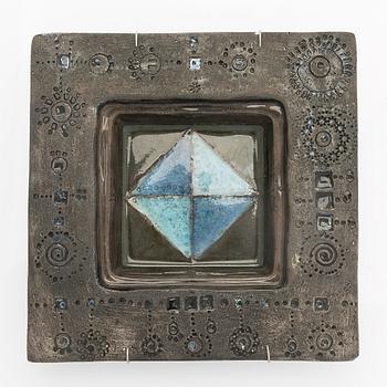 Rut Bryk, väggrelief, stengods, signerad BRYK.