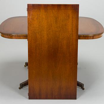 Matbord och stolar, 8 st, England 1970-tal.